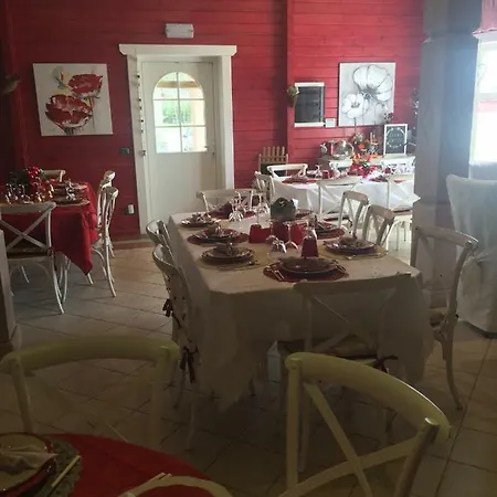 Azienda Agrituristica La Giarda Farm stay *